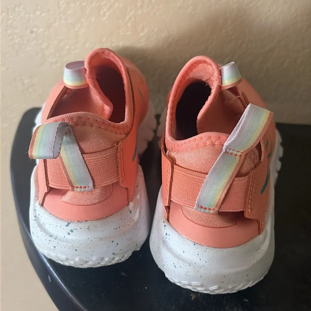 Girls Nike Shoes Size 4.5Y